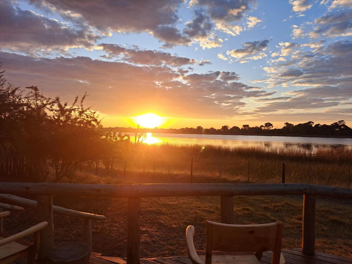 Semowi Lodge And Campsites Mirapene Bagian luar foto