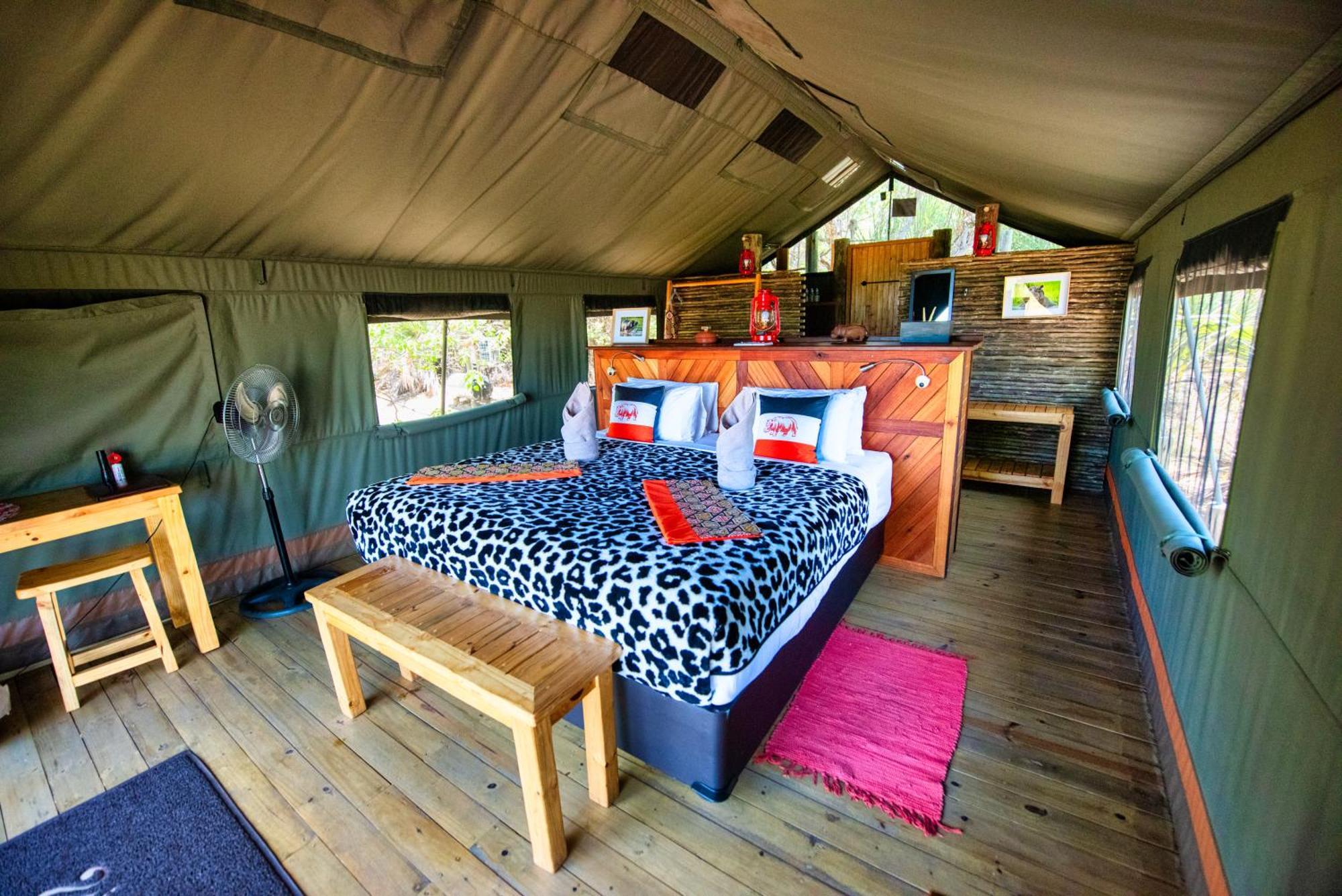 Semowi Lodge And Campsites Mirapene Ruang foto