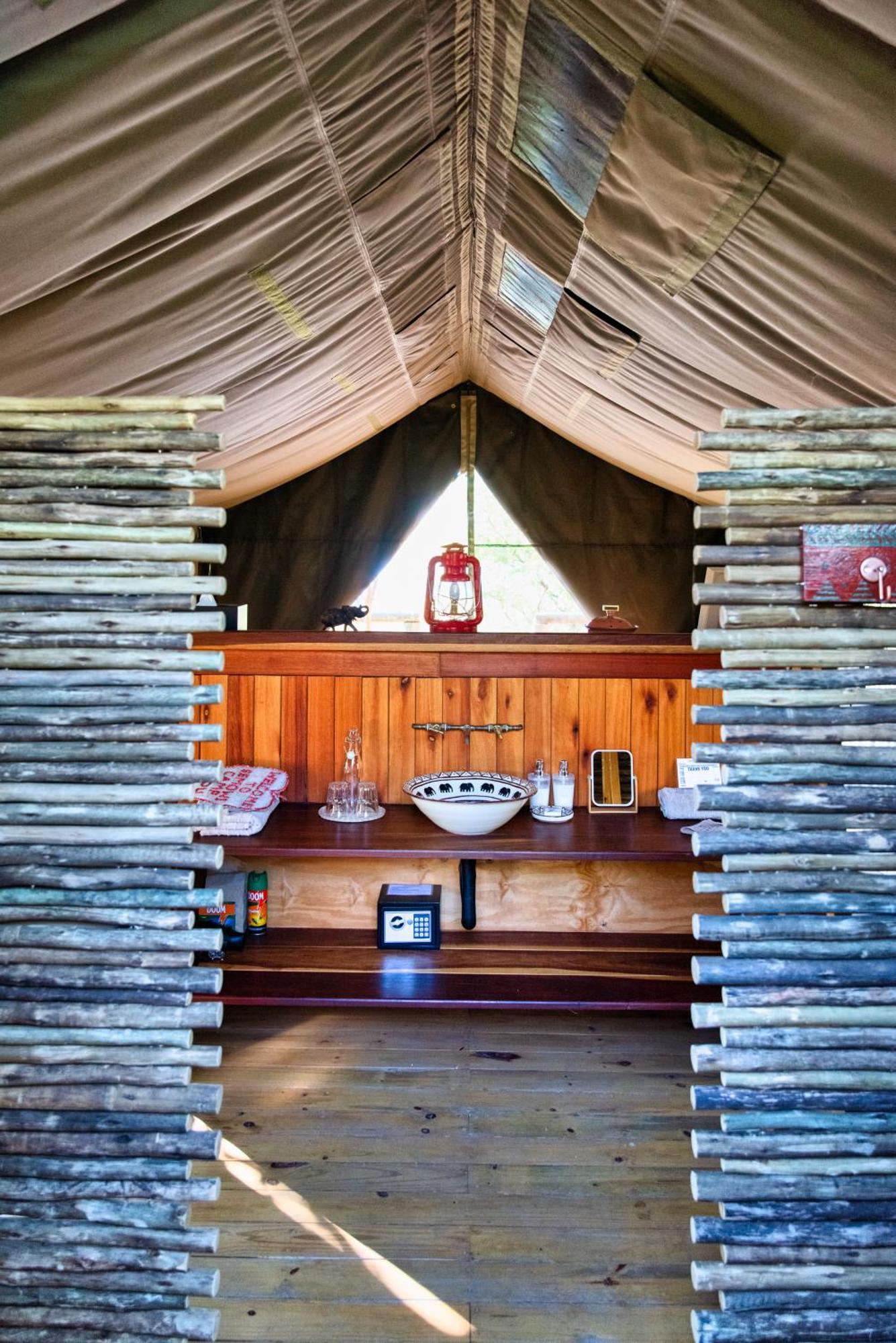 Semowi Lodge And Campsites Mirapene Bagian luar foto