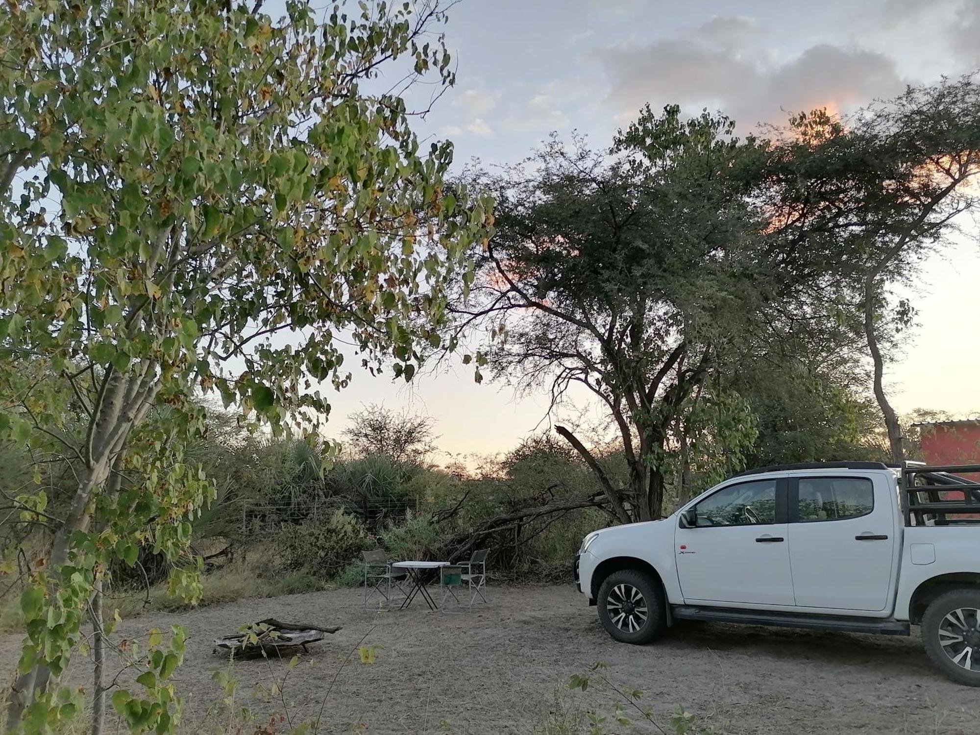 Semowi Lodge And Campsites Mirapene Ruang foto