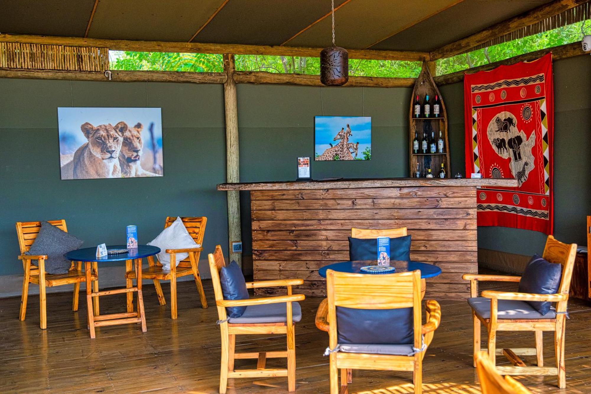 Semowi Lodge And Campsites Mirapene Bagian luar foto