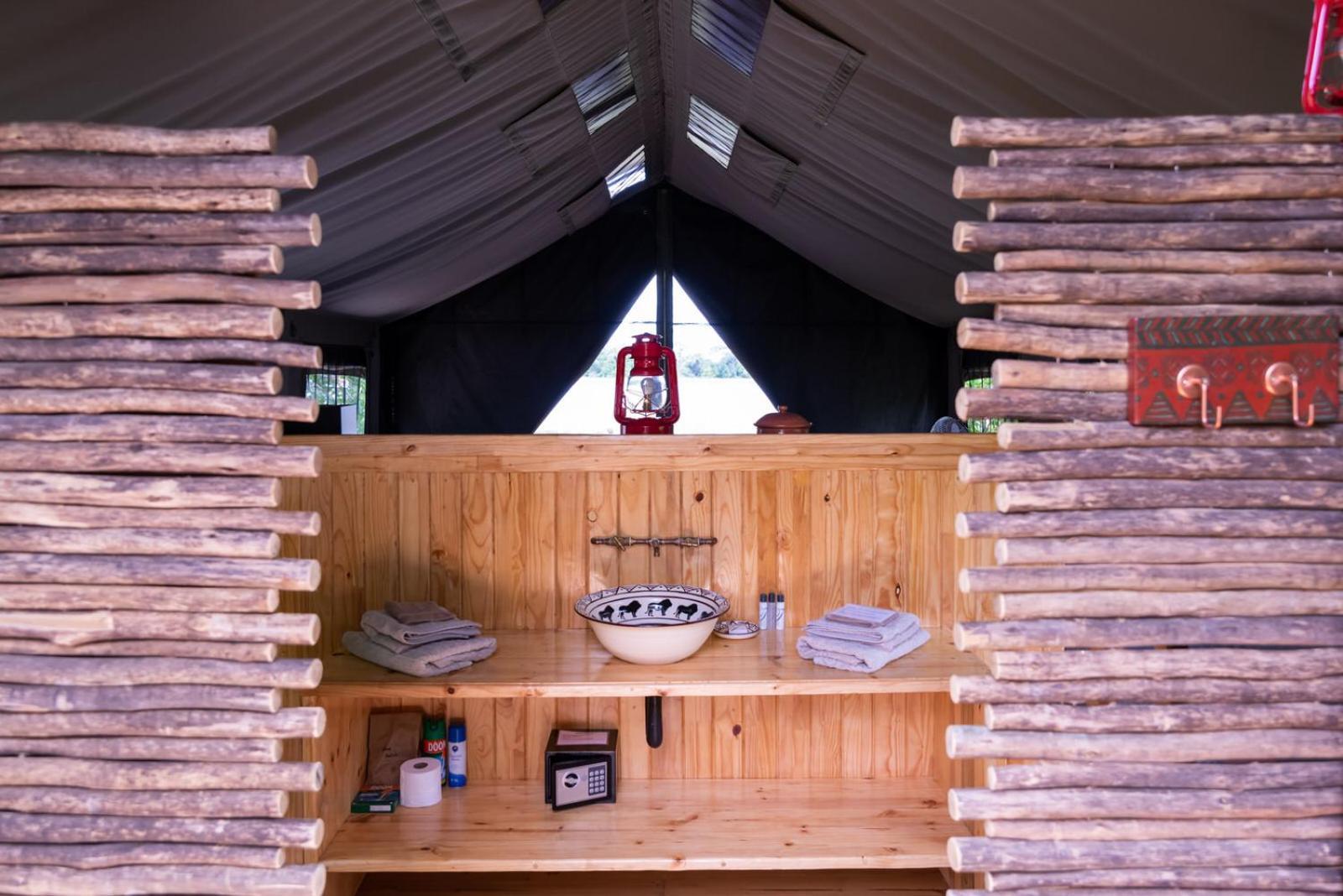 Semowi Lodge And Campsites Mirapene Ruang foto